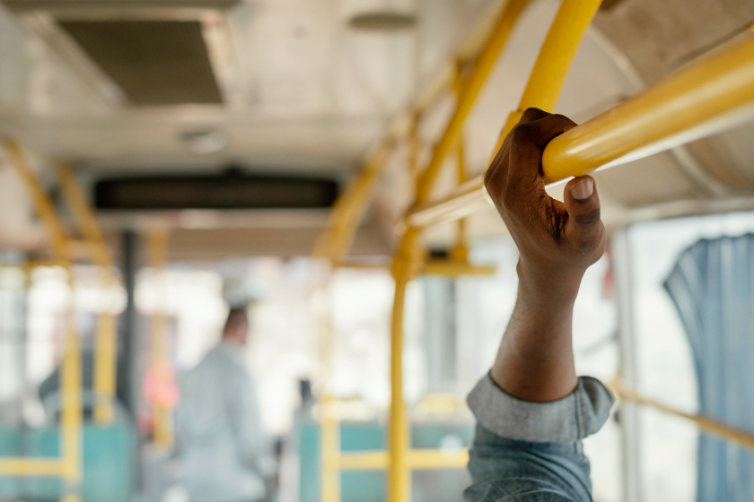 Customer survey to understand bus usage behaviour, key purchase criteria, pain points, and NPS of daily commute apps